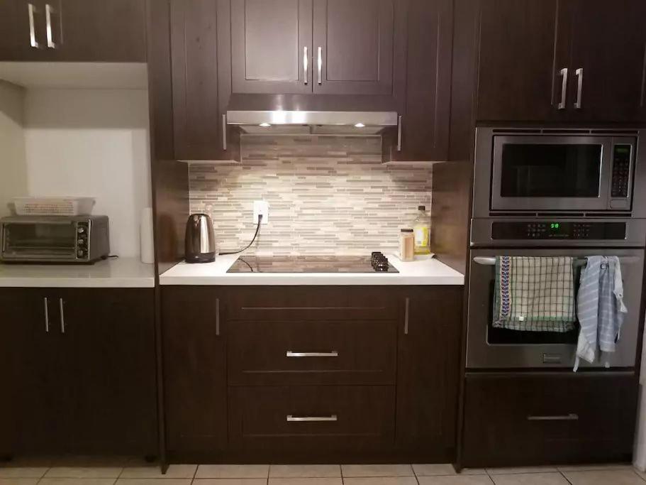 Private Rooms 5 Min Finch West Subway - York University Toronto Exterior foto